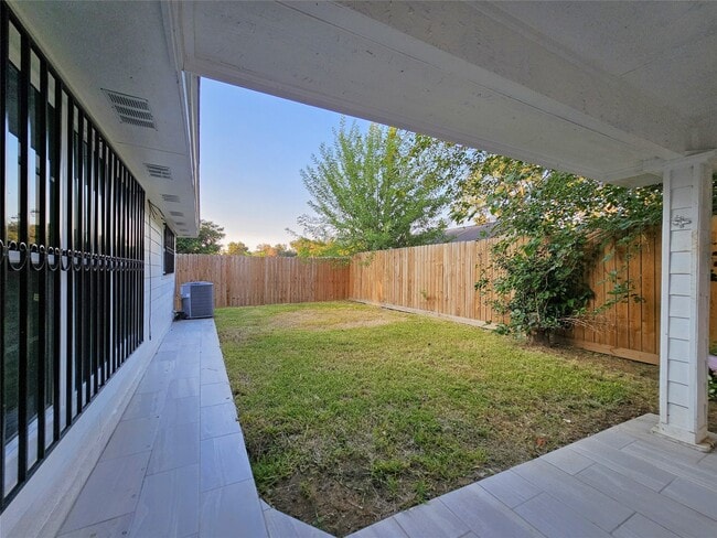 Building Photo - 1310 Goswell Ln