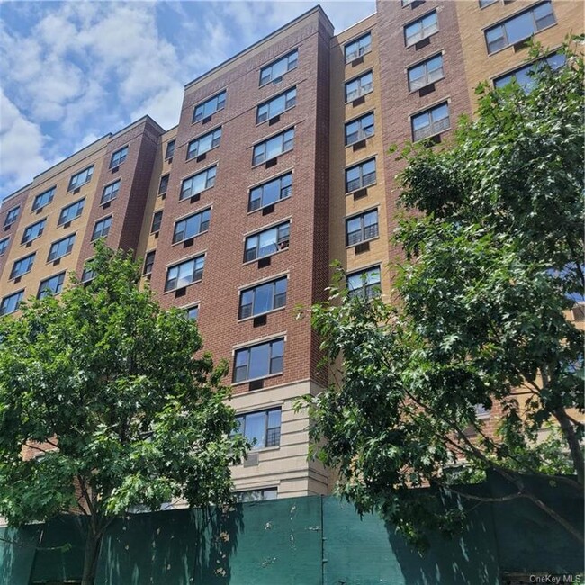 Primary Photo - 1275 Grant Ave