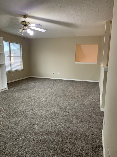 Building Photo - 15118 Carsen Bend Dr