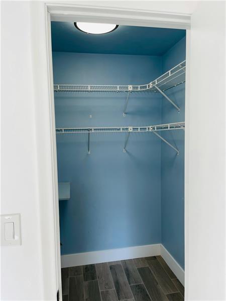 Building Photo - 3111 Oakland Shores Dr