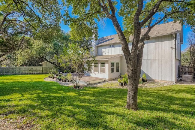 Building Photo - 7023 Riverton Dr