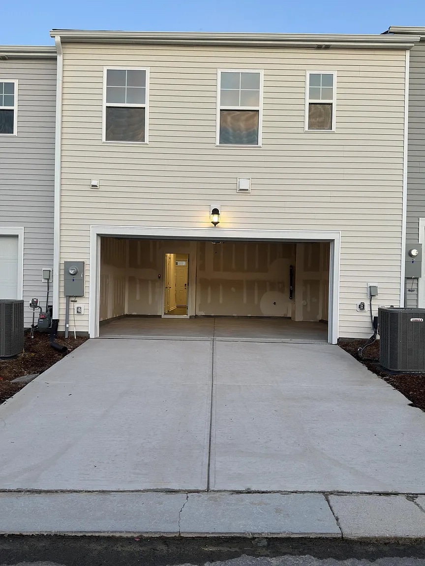 Building Photo - Room in Townhome on Kasota Ln