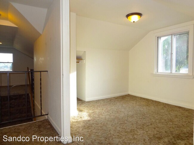 Building Photo - 4 br, 1 bath House - 3217 S Durango