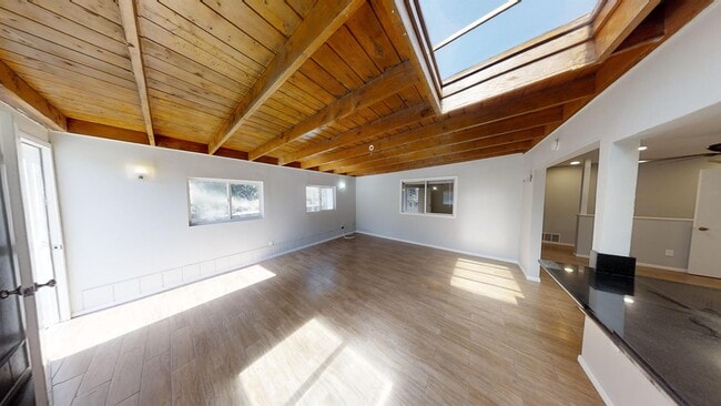 Building Photo - 5473 Maisel Way