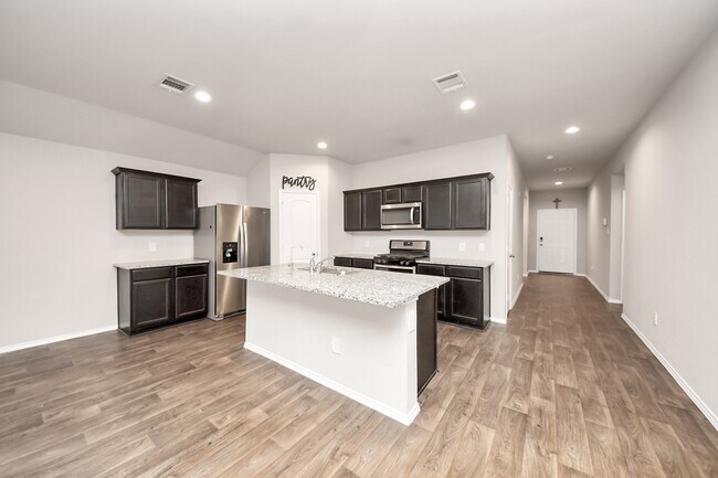 Building Photo - 40522 Winter Grass Bnd