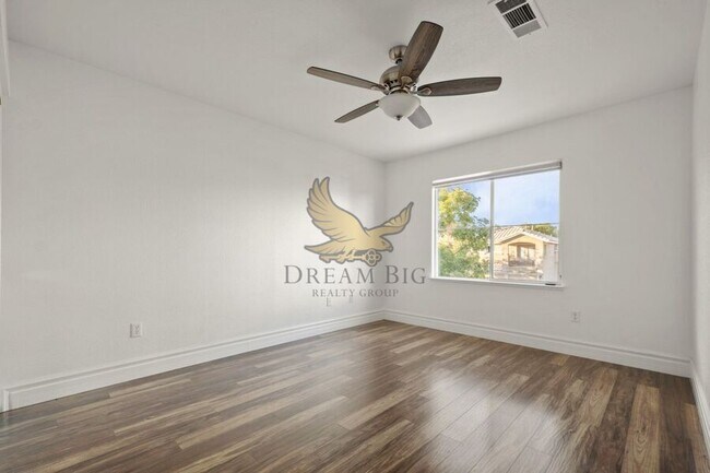 Building Photo - 9513 Cloudcroft Ave