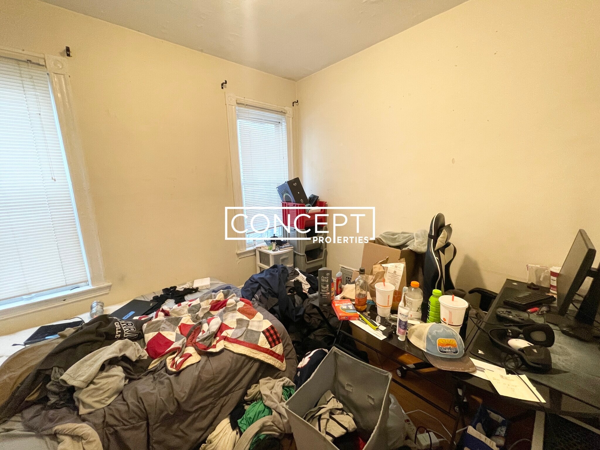 Building Photo - 65 Hillside St