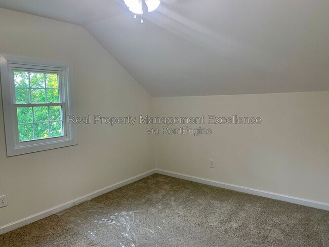 Building Photo - 5900 Swales Way