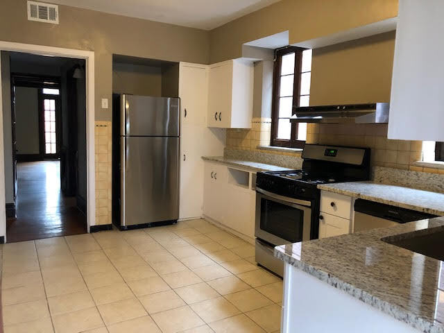 Building Photo - 3453 Hartford St