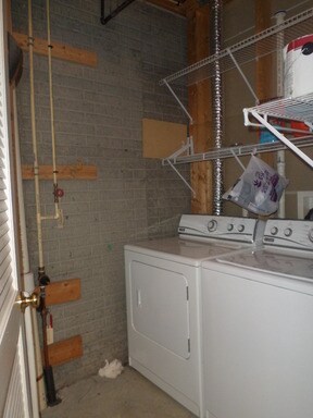 Building Photo - 4712 Hanrahan Pl