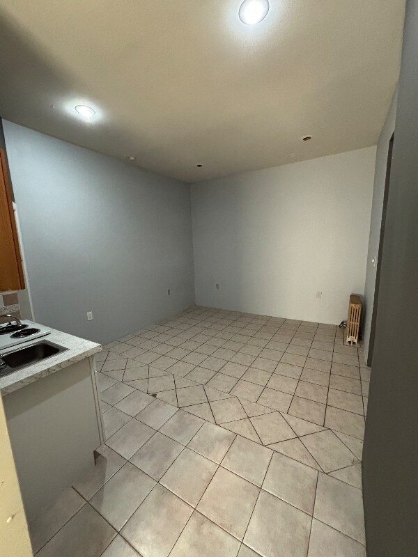 Building Photo - 1003 W Main St