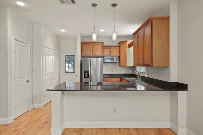 Building Photo - 5219 Richard Ave