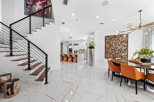 Building Photo - 5801 Melaleuca Rd