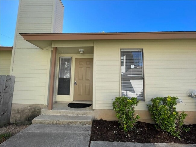 Building Photo - 407 Parkhill Cove