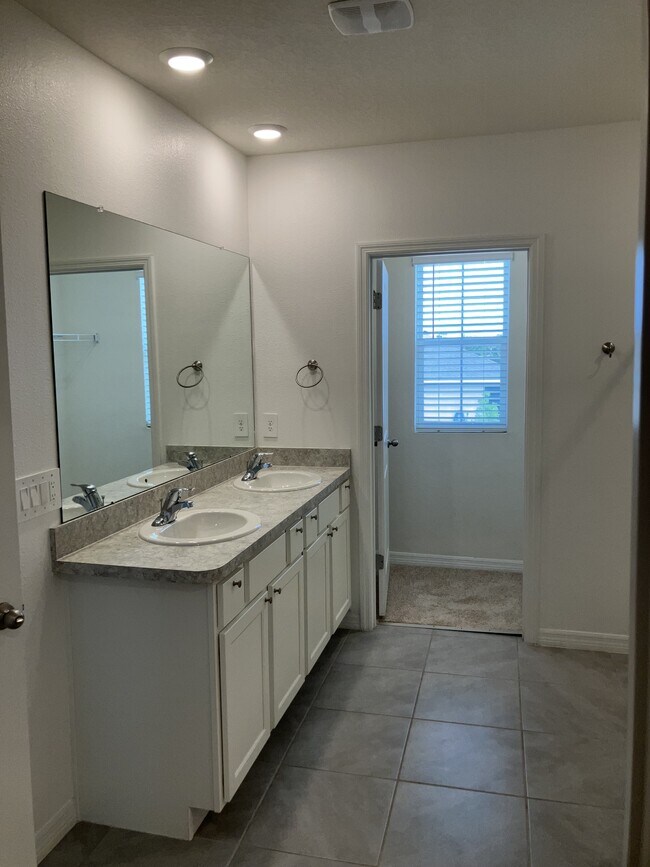 Building Photo - 17448 Harvest Moon Way