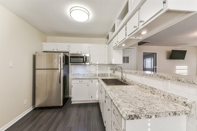 Building Photo - 3602 Alice St