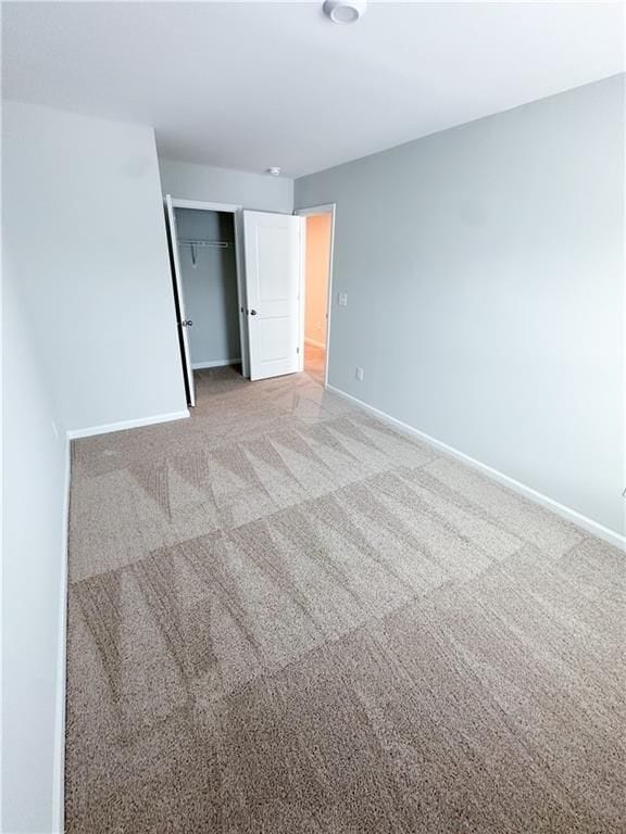 Building Photo - 493 Crown Dr