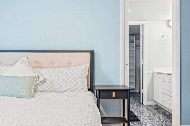 Building Photo - 2637 17th St