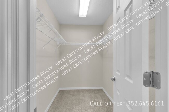 Building Photo - 11302 SW 62nd Cir