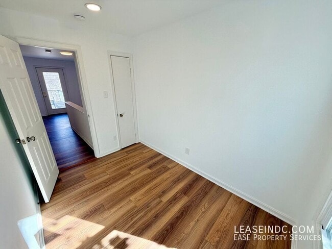 Building Photo - 513 N Street NW-