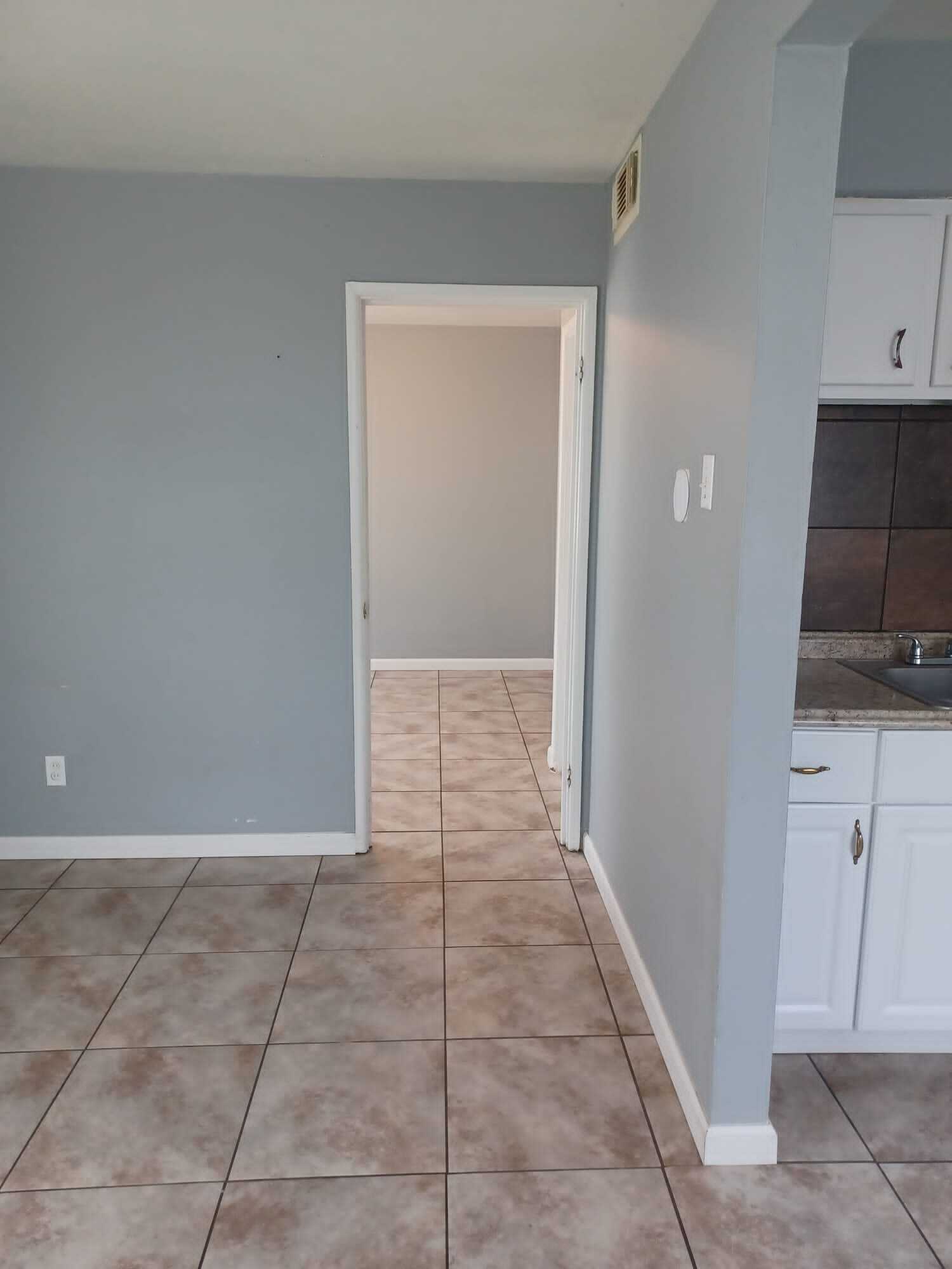 Building Photo - 2520 Telegraph Rd