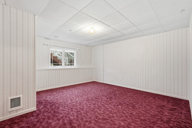 Building Photo - 6368 Manchester Ave NE