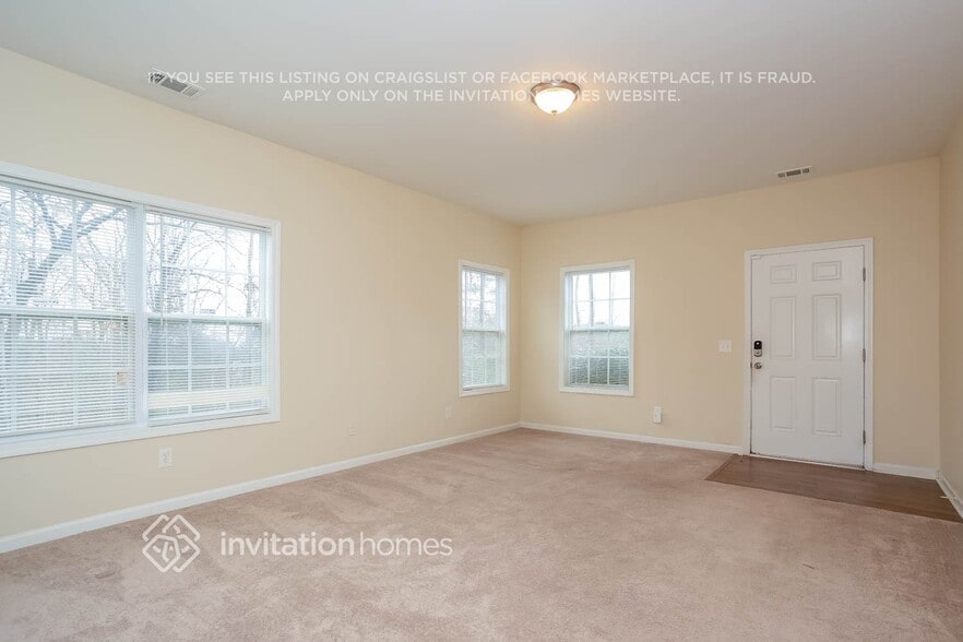 Building Photo - 2420 Brighton Ct