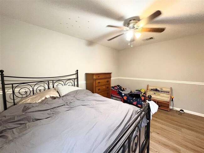 Building Photo - 2204 Bakers Way