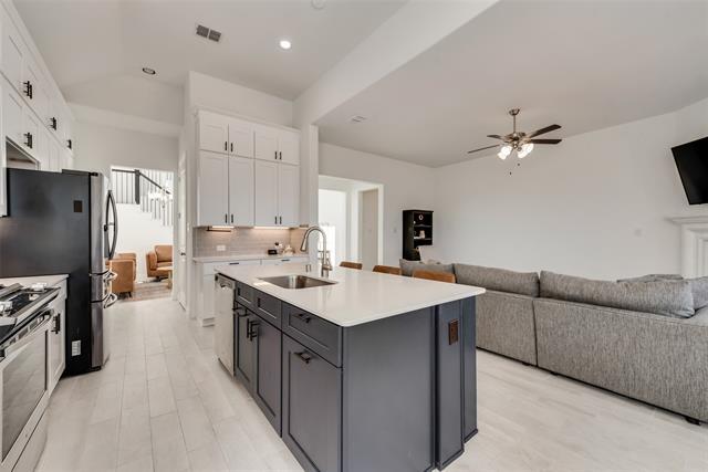 Building Photo - 901 Gold Finch Ln