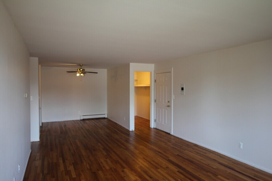 Building Photo - 239 Twelve Mile Rd