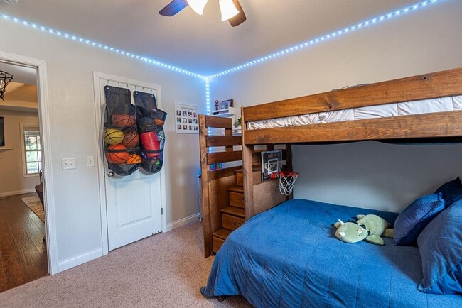 Building Photo - 4 Bedroom | 2 Bathroom | 2 Car Garage | Ba...