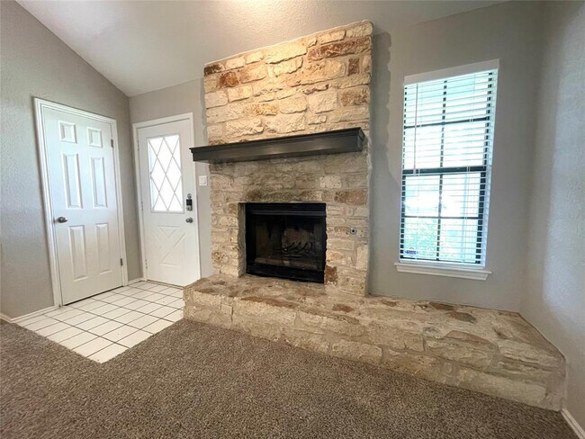Building Photo - 1008 Cresswell Dr