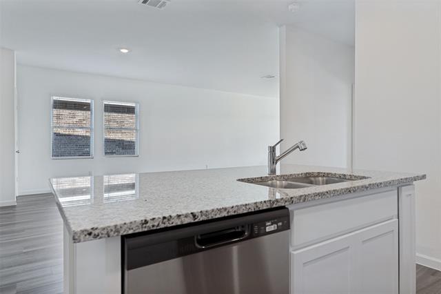 Building Photo - 2200 Mdw Pk Dr