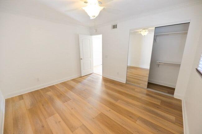 Building Photo - 251 Avenida Madrid