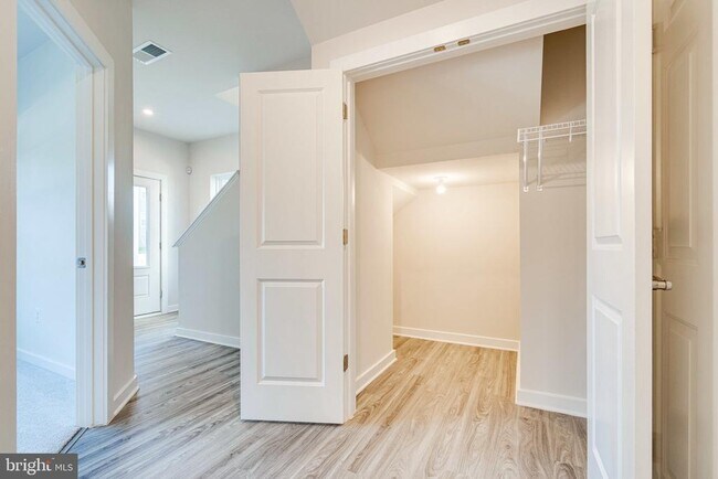 Building Photo - 1759 Autumn Maple Leaf Dr
