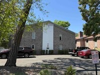 Building Photo - 407 76th Ave N