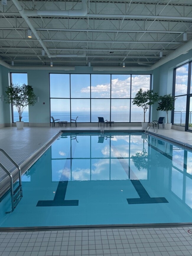 Building Photo - 450 E Waterside Dr