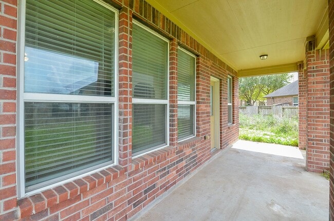 Building Photo - 6510 Arroyo Springs Ln