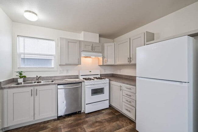 Building Photo - 5505 N Shannon Rd