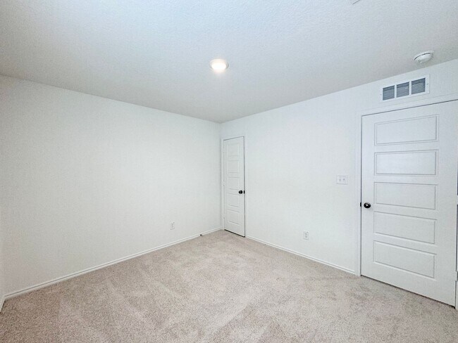 Building Photo - 4089 Lily Glade Ln