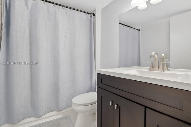 Building Photo - 9999 Summerbreeze Dr