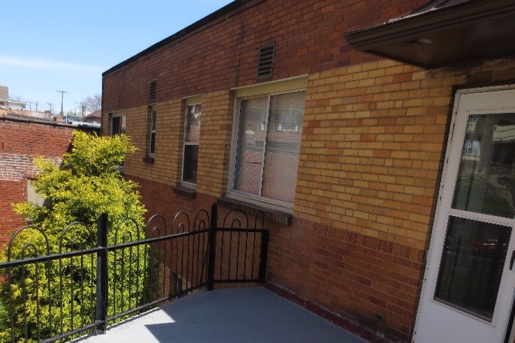 Building Photo - 5712 Phillips Ave