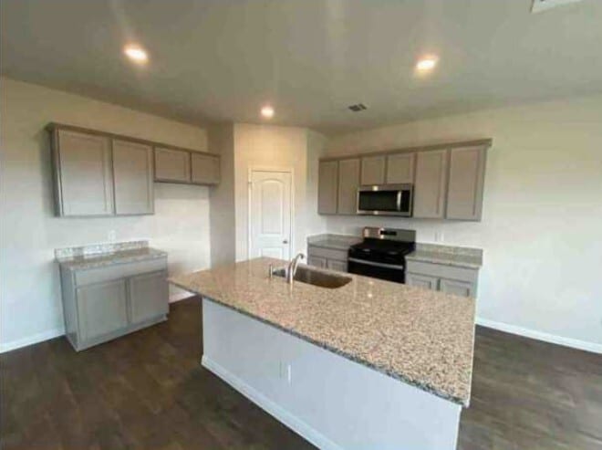 Building Photo - 127 Evergreen Sumac Loop