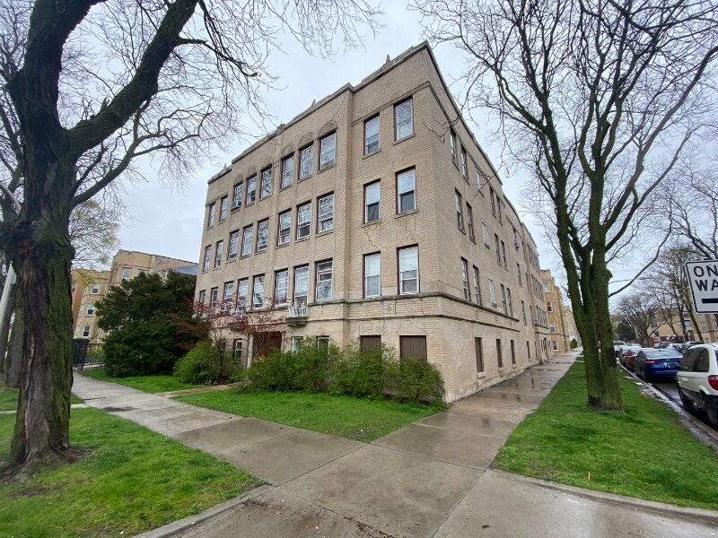 Building Photo - 6301 N Washtenaw Ave