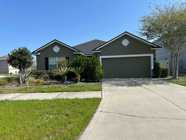 Building Photo - 75169 Fern Creek Dr