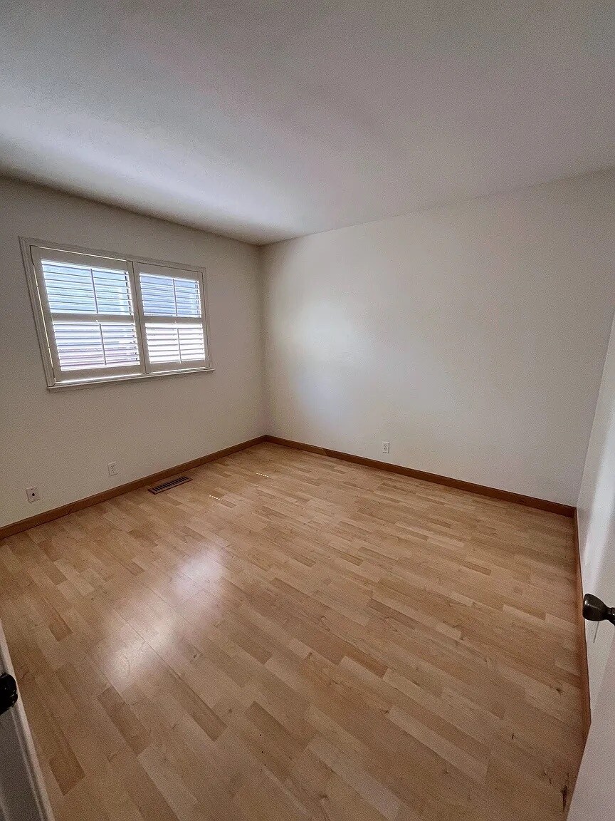 Building Photo - 3120 Silbury Ct