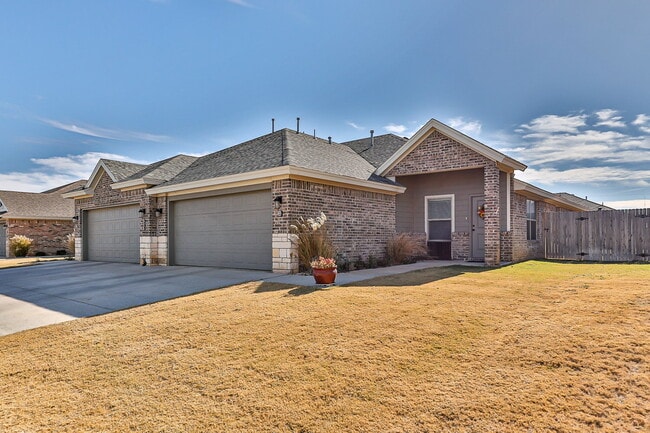 Primary Photo - 6, 9 or 12 month Lease! Cooper Schools/ So...