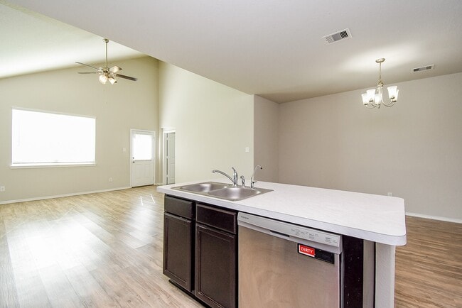 Building Photo - 5530 Redwood Summit Ln