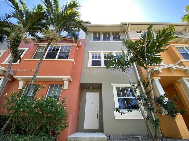 Building Photo - 770 Millbrae Ct