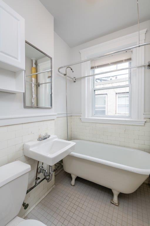 Building Photo - bedroom in Boston MA 02120